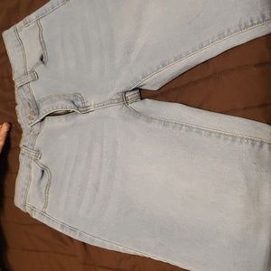 Light wash denim skinny jeans, never worn